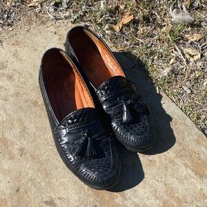 Brass boot loafers 9.5 woven leather upper pinch tassels comfort dress shoe corp